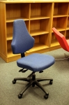 HAG biroja krēsls ar ergonomisku muguras izliekumu